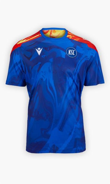 KSC Aufwärmshirt 25-26, Blau, 100% Polyester, Dynamisches Allover-Muster in Feueroptik in verschiedenen Blautönen, Schulterbereich mit auffälliger Flammenstruktur in Orange-Gelb, KSC-Logo, Meine Heimat Schriftzug im Nacken, Karlsruher SC Flock