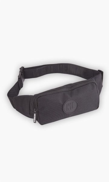KSC Bauchtasche Schwarz 450D Polyester, PVC-Rückseite, Futter aus 210D-Polyester Maße: 240 x 120 x 40 mm KSC-Logo aus Silikon verstellbarer Gurt Reisverschluss