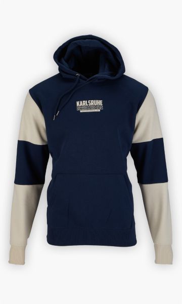 KSC Hoodie, Navyblau-Beige, 65 % Baumwolle, 35 % Polyester, Gestickter Schriftzug "Karlsruhe – Traditionsklub seit 1894", Kängurutasche, Kapuze mit Kordelzug, Blockdesign an Ärmeln