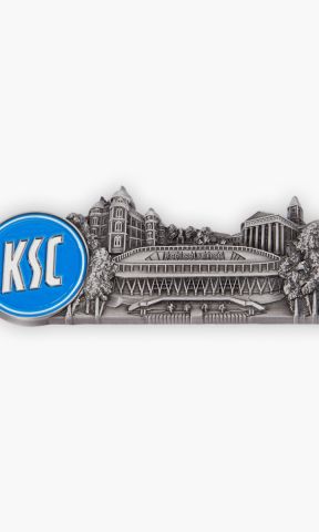 KSC Flaschenöffner Magnet, Silber, Blau-Weiß, 12,6 x 4 cm, 3D-Design mit Sehenswürdigkeiten von Karlsruhe, Stadtkirche, dem Schloss Gottesaue und unserem BBBank Wildpark, magnetisch
