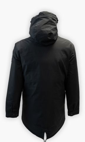 KSC Parka, Schwarz, 100% Polyester, Wasserabweisendes Außenmaterial, mit Kapuze, Praktische Fronttaschen mit Pattenverschluss, Dezenter „Karlsruher SC“-Schriftzug auf der Brust, mit Innenfutter
