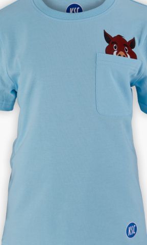 KSC T-Shirt Kids, Hellblau, 100 % Baumwolle, Mit aufgedrucktem Willi-Wildpark-Motiv über der Brusttasche, KSC-Logo auf der Vorderseite und zusätzlich im Nackenbereich innen, Rundhalsausschnitt