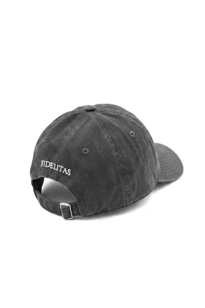 Cap Fidelitas