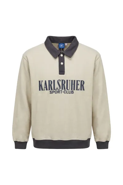 KSC Sweater, Cremefarben, 60 % Baumwolle, 40 % Polyester, Gestickter "Karlsruher Sport-Club Schriftzug" auf der Vorderseite, Die Buchstaben "KSC" im hinteren Nackenbereich, Dunkler Kragen mit praktischen Druckknöpfen, Retro-Design mit dunklen Bündchen