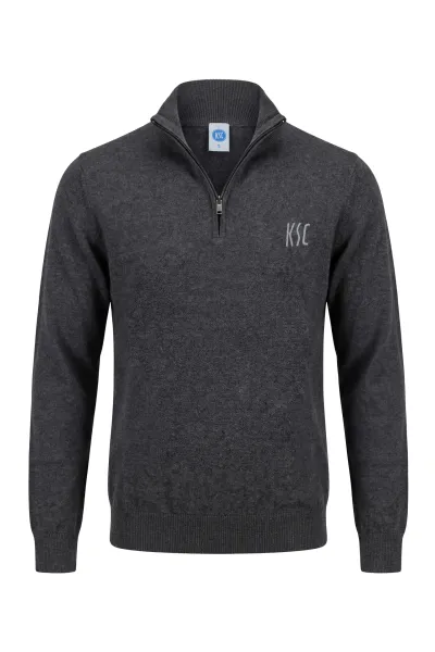 KSC Strickpullover 1/4 Zip, Grau, 100% Baumwolle, Praktischer 1/4‑Reißverschluss,
Hochwertige, weiche Strickqualität, Gestickter KSC-Schriftzug,
Gerippte Bündchen an Ärmeln und Saum