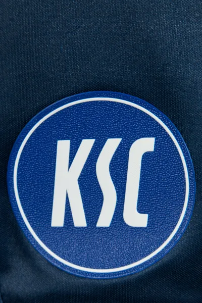 KSC Trikothose Ausweich Kids 25-26, Stahlblau, 100% Polyester, atmungsaktives Material, glänzender Stoff, elastischer Bund, KSC-Logo gestickt, Seitenstreifen im helleren Blau